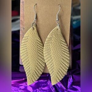 #212 | Gold Leaf Fringe Dangle Earrings